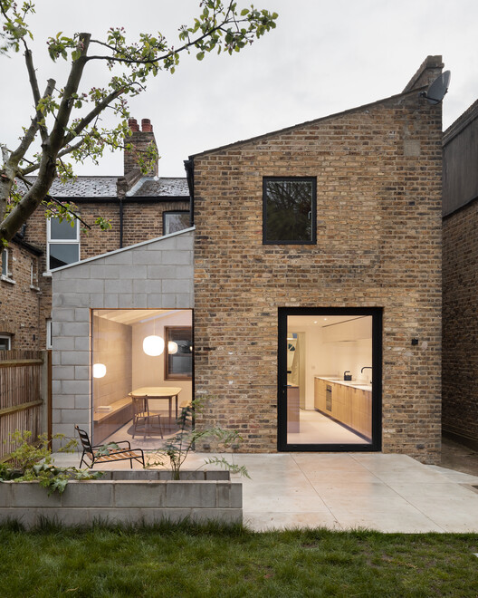 Hamilton Road / Magri Williams Architects - Наружная фотография, Окна, Кирпич, Фасад, Внутренний двор