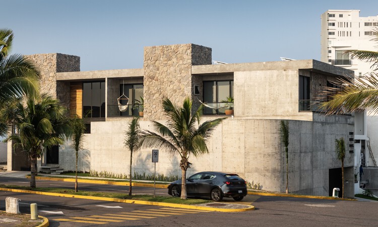 House Blvd Mandinga / Taller Multidisciplinar - Наружная фотография, окна, фасад