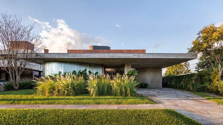 Jardins House / Stemmer Rodrigues Arquitetura - Наружная фотография, Фасад, Сад