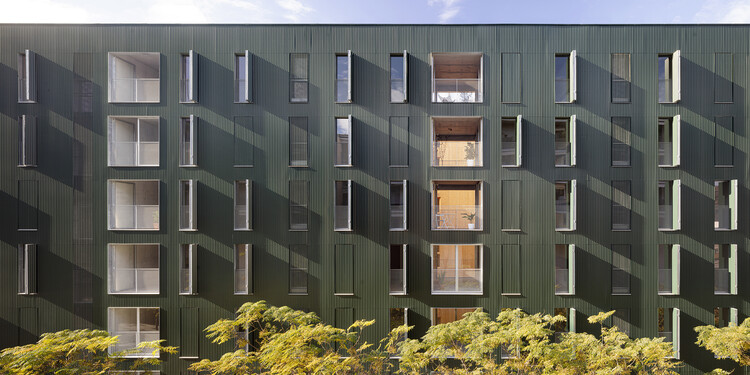 Baró Tower Housing / DATAAE + Narch + Maira Arquitectes - Экстерьерная фотография, окна, фасад