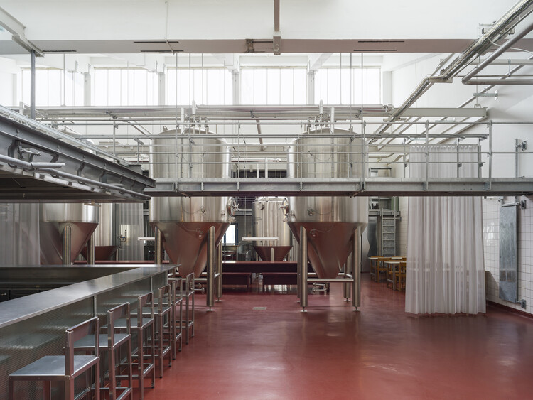 ÅBEN Brewery / pihlmann architects - Интерьерная фотография, Стул, Балка