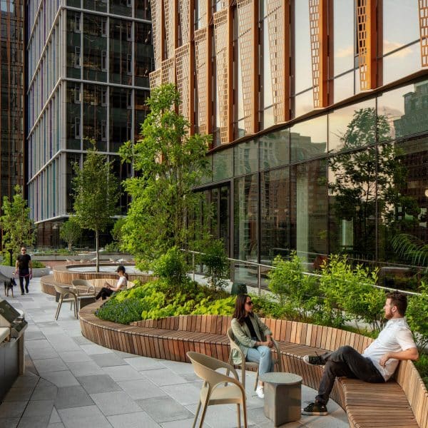 ZGF и James Corner Field Operations завершают строительство кампуса Amazon HQ2