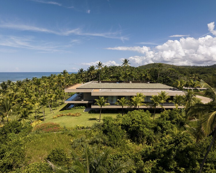 01 TVN House / Saraiva e Associados - Экстерьерная фотография, Побережье, Лес