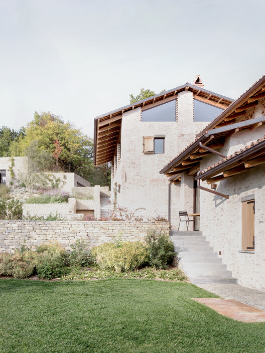 Cascina House / Дизайн Джонатана Таки - Фотография экстерьера, окна