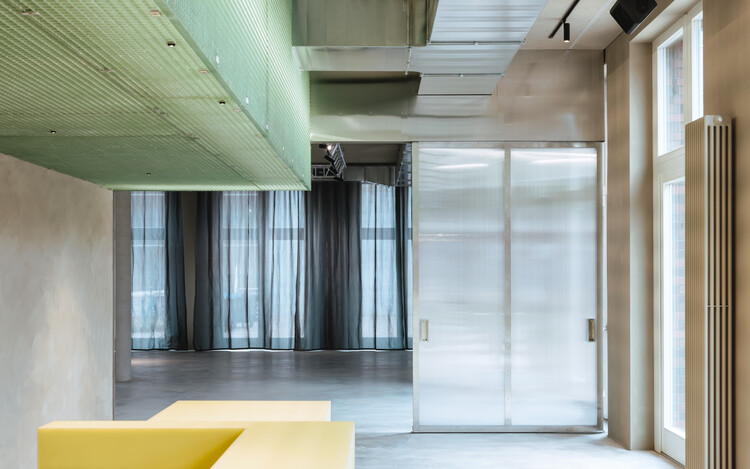 LES Campus / RHO – Фотография интерьера