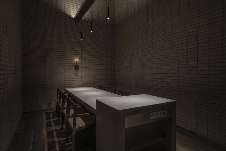 Imok Smoke Dining / Project Mark - Фотография интерьера, стол