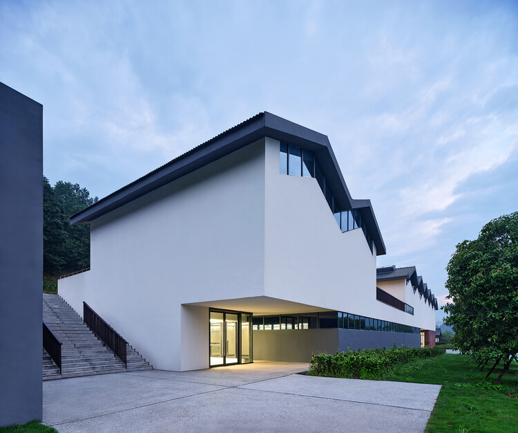 Литературный музей Сюэфэн / TJAD Atelier L+ - Фотография экстерьера, фасад