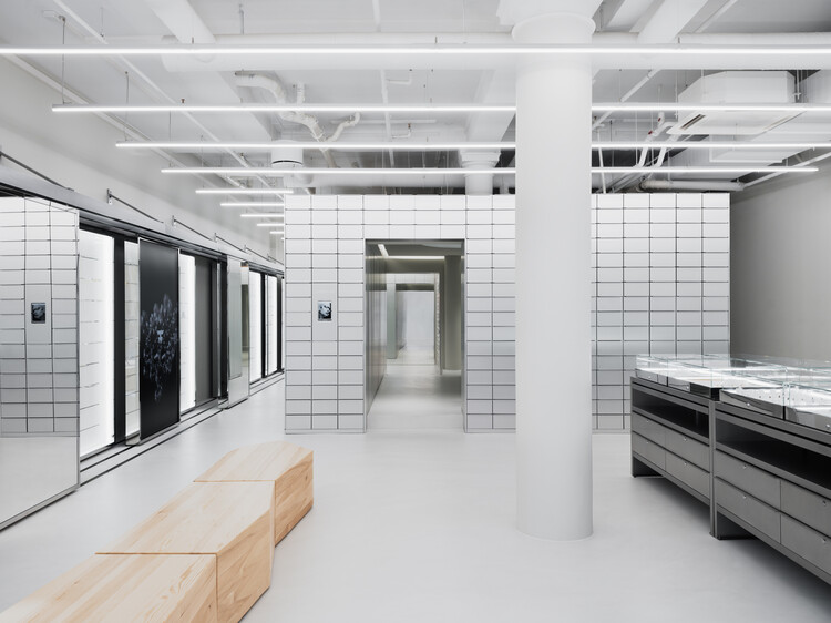 Tom Wood Flagship Oslo / Special Generic — фотография интерьера, кухни, окон