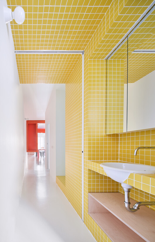 Ремонт квартиры Tres Piezas / Estudio Gonzalo del Val + Toni Gelabert Arquitectes - Фотография интерьера, ванная комната