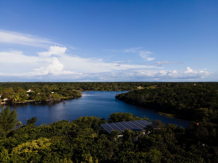 Lagoa House / Camila Mourão Arquitetura - Экстерьерная фотография, Набережная, Лес, Побережье