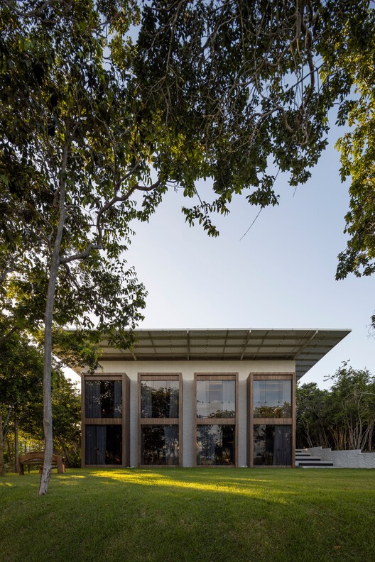 Дом Лагоа / Camila Mourão Arquitetura - Фотография экстерьера, сад