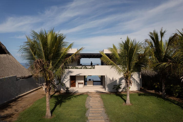 Taloel House / Zozaya Arquitectos - Фотография экстерьера, фасад, окна