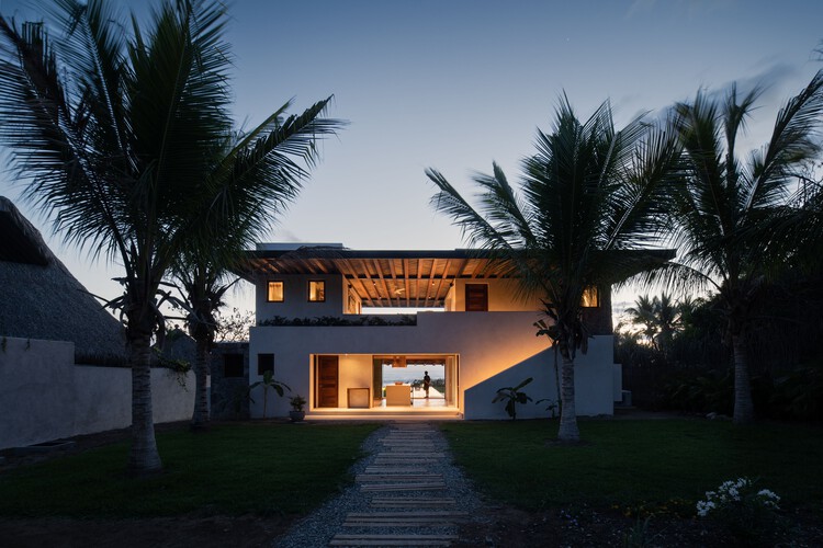 Taloel House / Zozaya Arquitectos - Фотография экстерьера, окна
