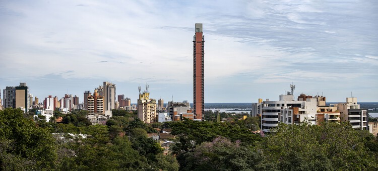 ICONO Tower / Arquitecto Carlos a Jiménez + EST arquitectura SRL - Фотография экстерьера, окон, городского пейзажа