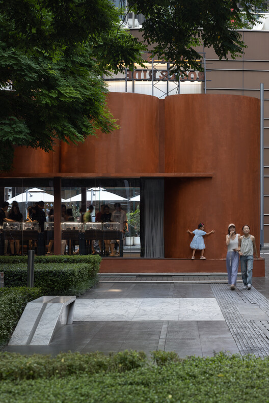 Rock&Ride Shenzhen MixC Popup Store / Within-Beyond Studio - Экстерьерная фотография, фасад, двор