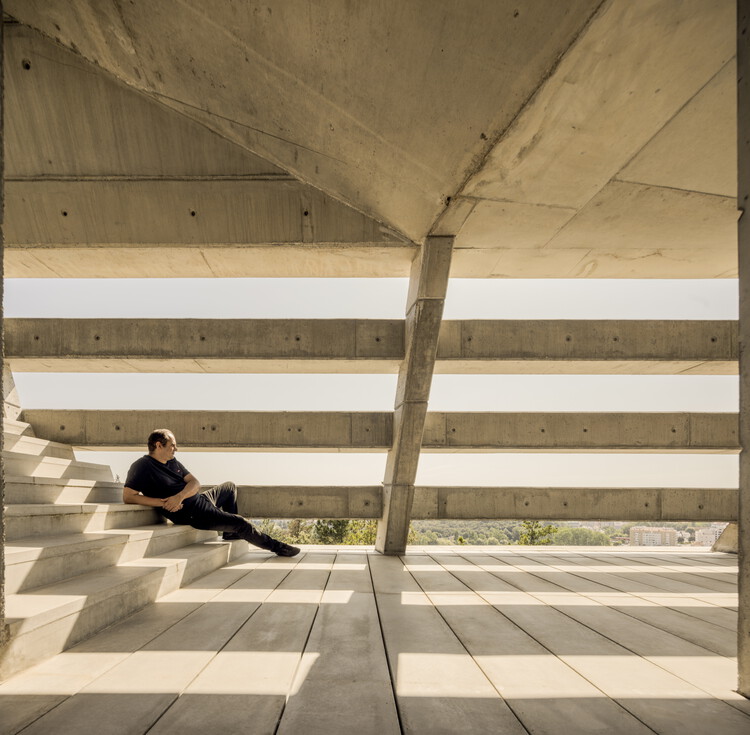 Quinta do Rei House / Contaminar Arquitetos — Фотография интерьера, лестница