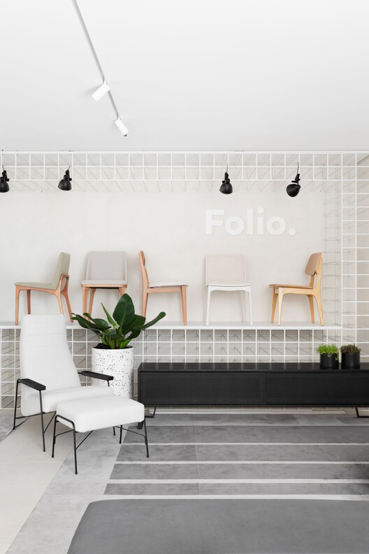 Folio Concept Store / Archi.lab - Фотография интерьера, кухни, стула, стола