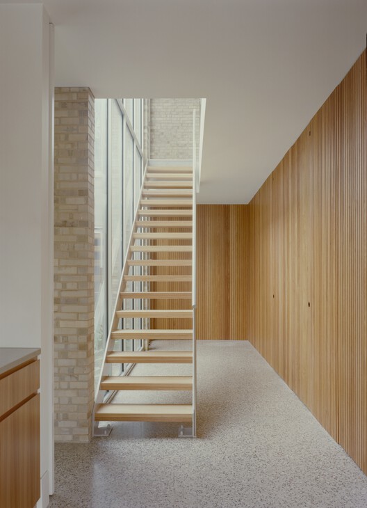 Джей — Дом на Эспланаде / Eckersley Architects — Фотография интерьера, лестницы, перила