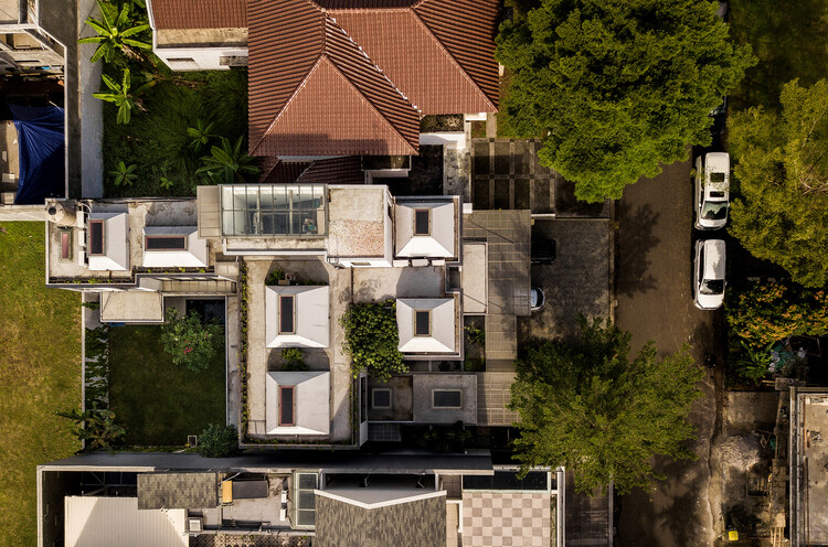 Дом-Ступа / Архитектурная мастерская Realrich - Фотография экстерьера, окна, фасад