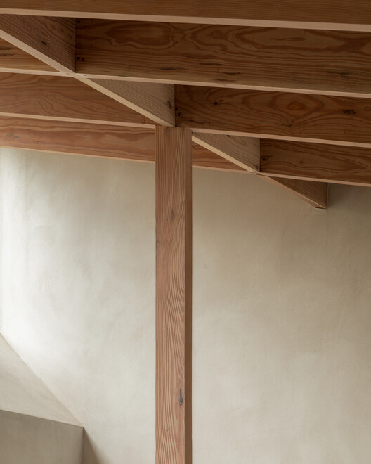 Дом бабочек / Oliver Leech Architects - Фотография интерьера, балка