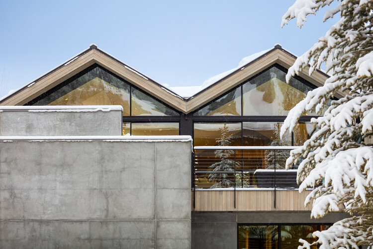 Aspen Residence / KAA Design Group - Фотография экстерьера, окна, фасад