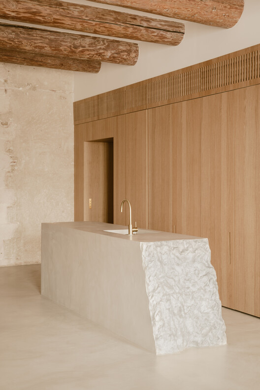 Квартира S / Enzo Rosada Architecte - Фотография интерьера, Столешница, Балка