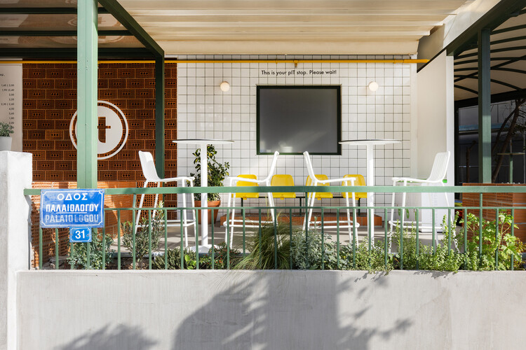 IT Coffee / studiomateriality - Фотография интерьера, стула, фасада