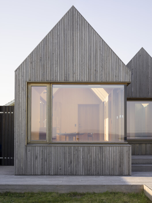 Летний Дом Strandvejen 35 / Jesper Kusk Arkitekter - Фотография Экстерьера, Фасад, Окна