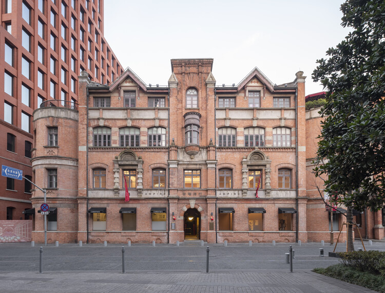 Реконструкция здания ROCKBUND / David Chipperfield Architects — фотография экстерьера, окна