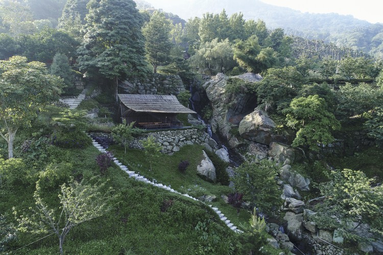 Чайный домик с чистой водой / Behet Bondzio Lin Architekten - Фотография экстерьера, лес, сад