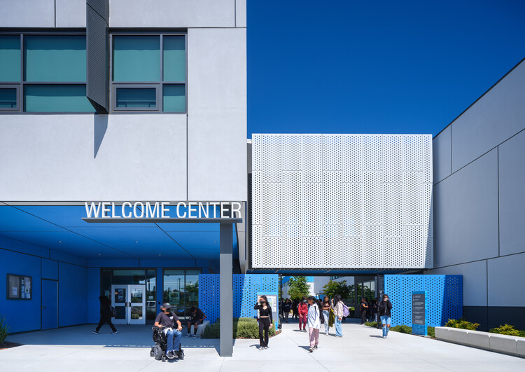   Agnews K12 Campus / LPA Design Studios – Экстерьерная фотография, окна, фасад