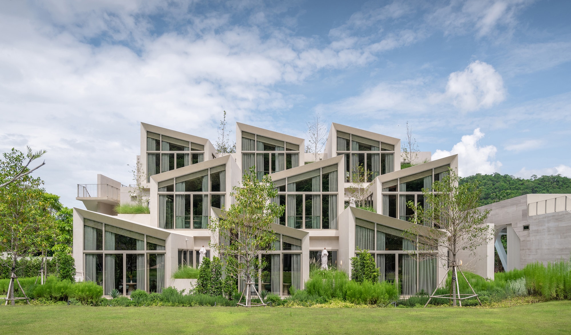 MYS Khaoyai Hotel / Urban Praxis