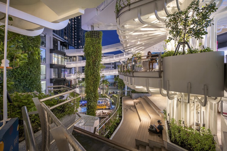 Marche Thonglor / Contour Architect - Фотография интерьера, окон, перил