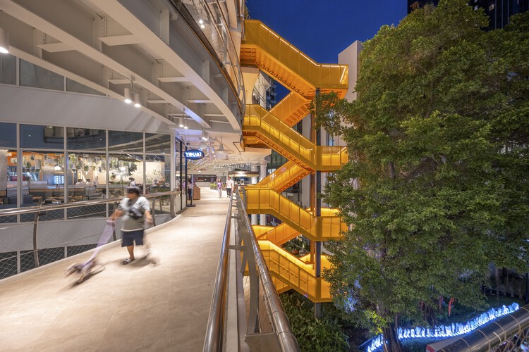 Marche Thonglor / Contour Architect – Экстерьерная фотография