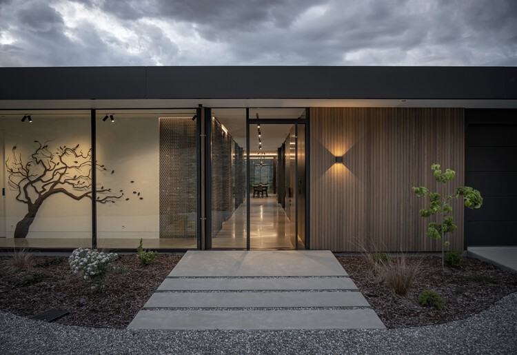 Дом с террасой Бендиго / Condon Scott Architects — фотография экстерьера, дверь, фасад, двор