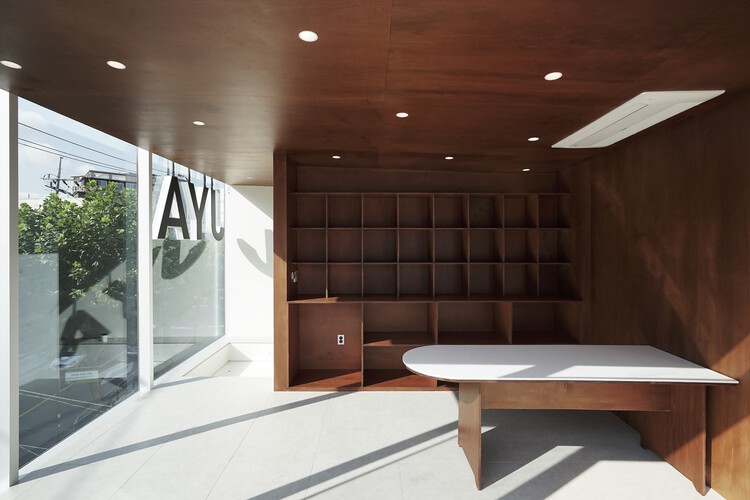 JYA Главная / JYA-RCHITECTS - Интерьерная фотография, стол, стул