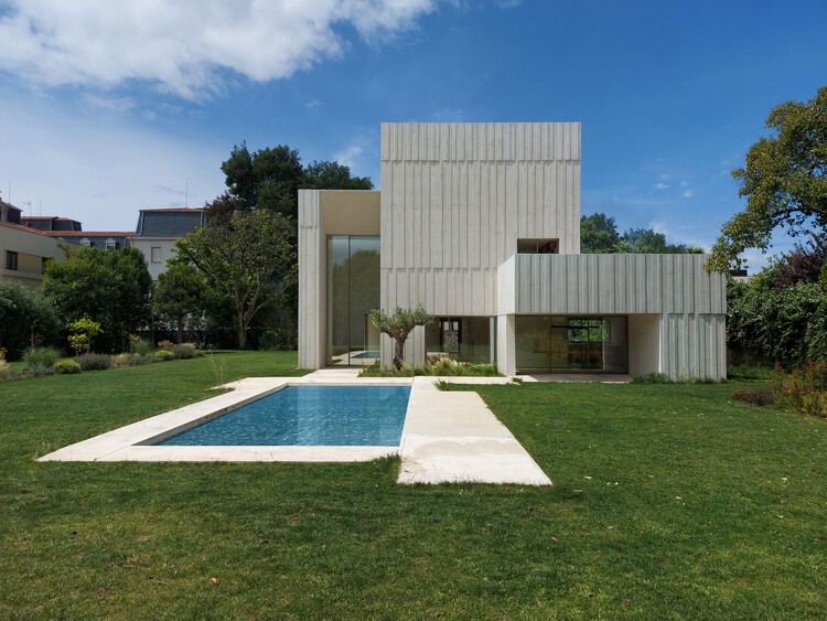 Дом Боавишта / Topos Atelier de Arquitectura - Фотография экстерьера, окна, фасад