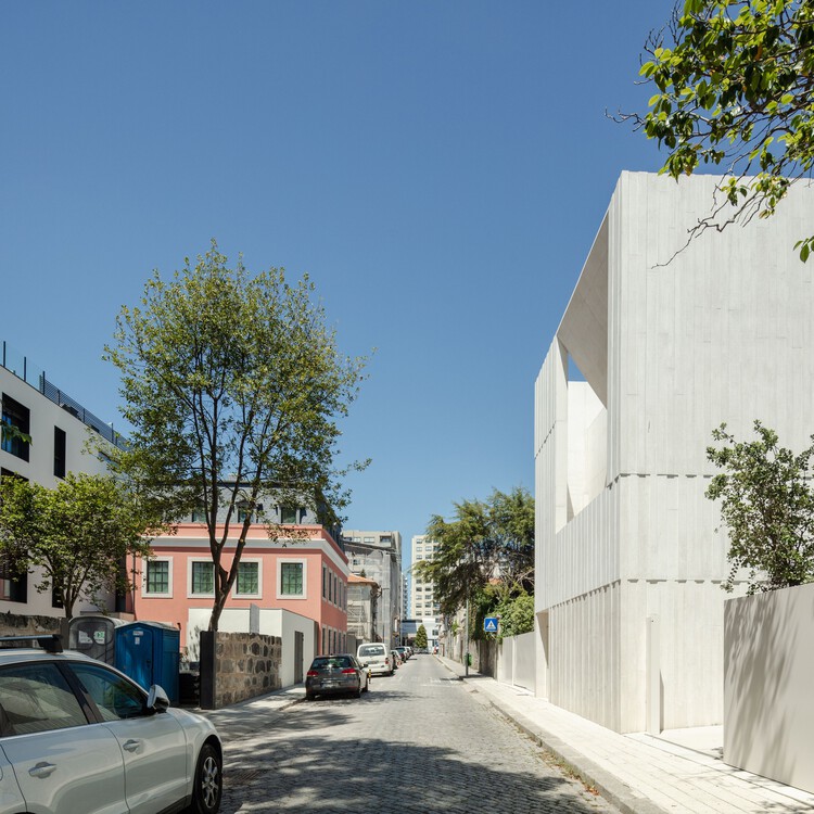 Дом Боавишта / Topos Atelier de Arquitectura - Фотография экстерьера, окна, фасад