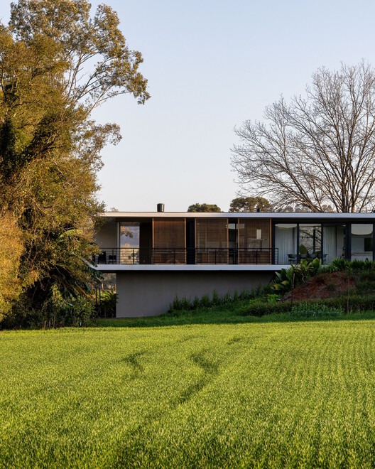 Cruzaltense Residence / VOO® Arquitetura e Engenharia - Фотография экстерьера, окна, сад