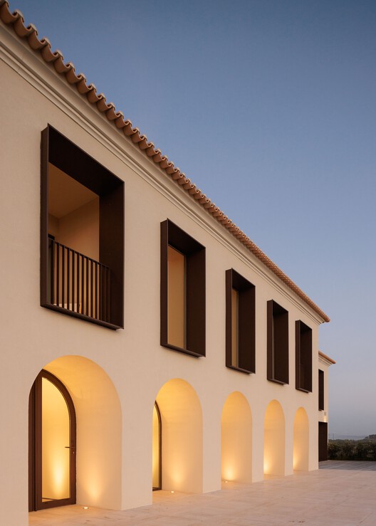 Aethos Ericeira Hotel / Pedra Silva Arquitectos - Фотография экстерьера, окна, фасад