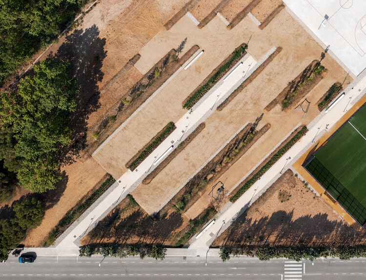 Parque Montornés Norte: Regeneración Urbana / Hiha Studio - Фотография интерьера
