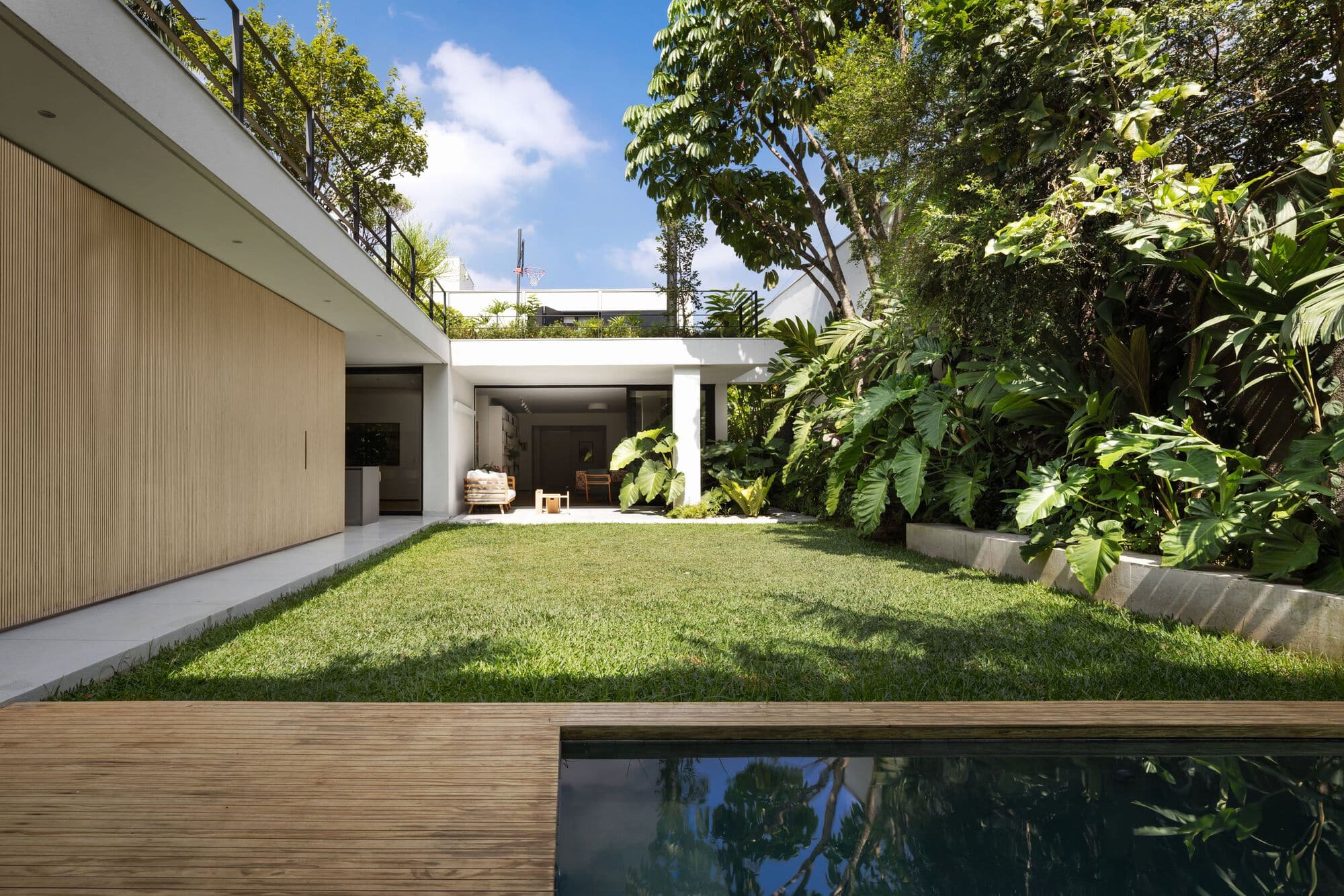 Сад Жакупиранга / Габриэлла Орнаги и Бьянка Васоне Arquitetura da Paisagem