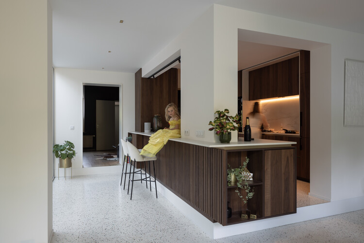 Дом Лоика и Оливии / Atelier H Architecture - Фотография интерьера, стул