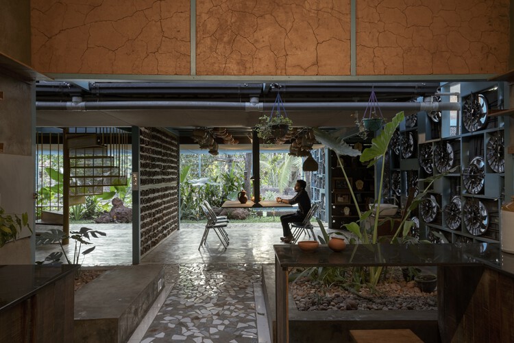 Skin and Bone Residence / A Line Studio – Экстерьерная фотография