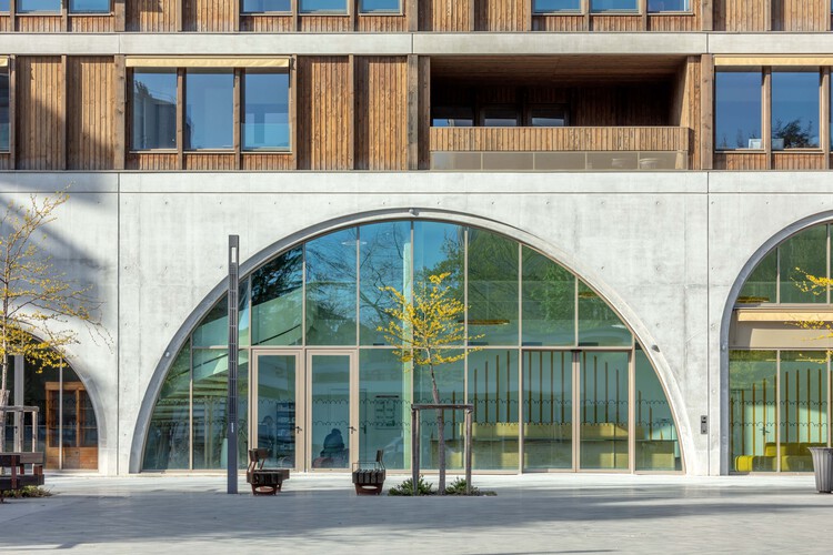 Центр Лаэррер / CoBe Architecture & Paysage - Фотография интерьера, окон, фасада