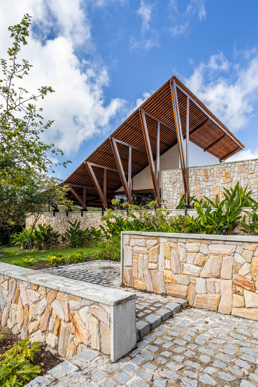 Discreet House / Jirau Arquitetura - Фотография экстерьера