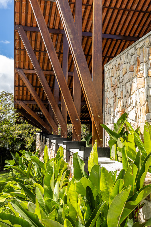 Discreet House / Jirau Arquitetura - Фотография интерьера, балка