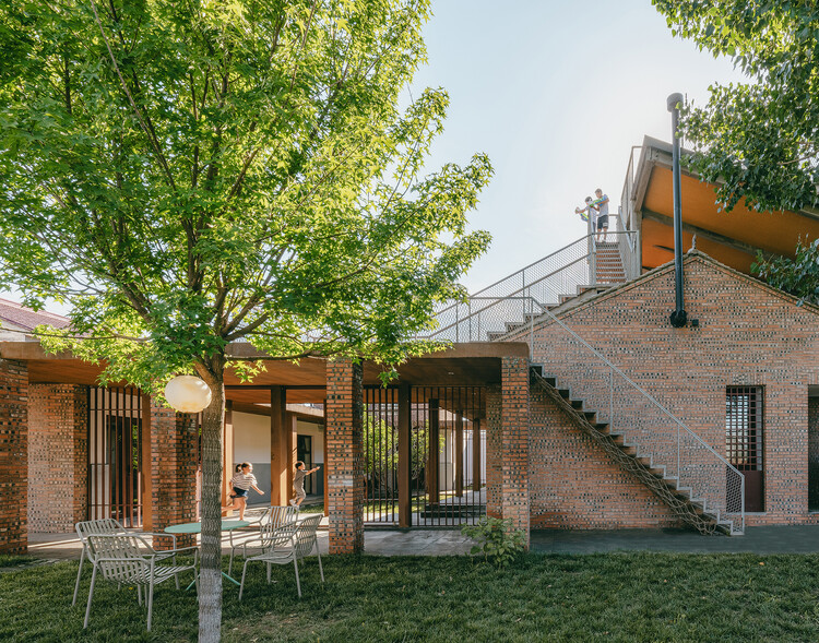 Ban Quan Zhi Ye B&B and Camp / DL Atelier - Фотография экстерьера, окна