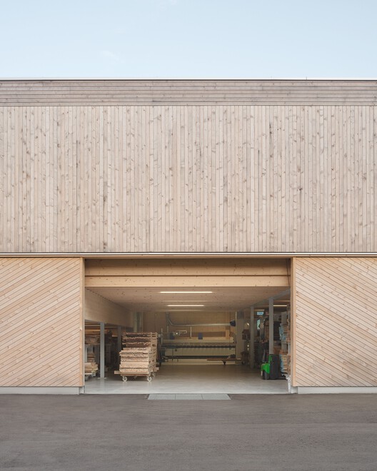Столярная мастерская Rüscher / Simon Moosbrugger Architekt - Фотография экстерьера, фасад