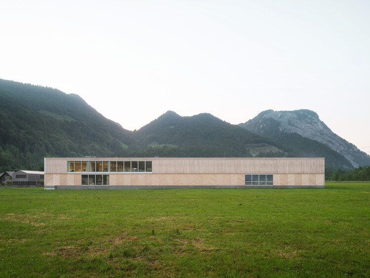 Столярная мастерская Rüscher / Simon Moosbrugger Architekt - Фотография экстерьера